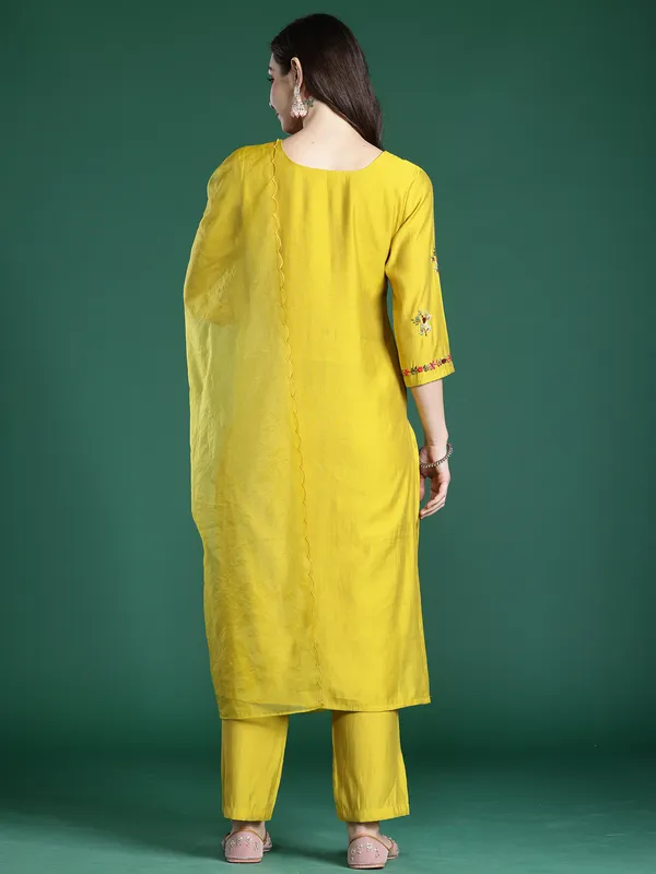 Mustard_Embroidered_Silk_Blend_Kurta_Trouser_Dupatta_Set