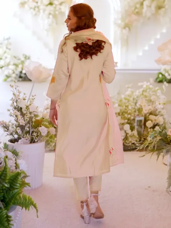 Off_White_Embroidered_Silk_Blend_Kurta_Trouser_Dupatta_Set