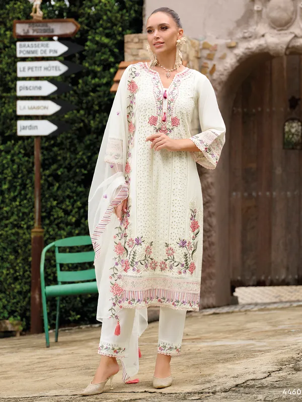 Off_White_Embroidered_Silk_Kurta_Trouser_Dupatta_Set