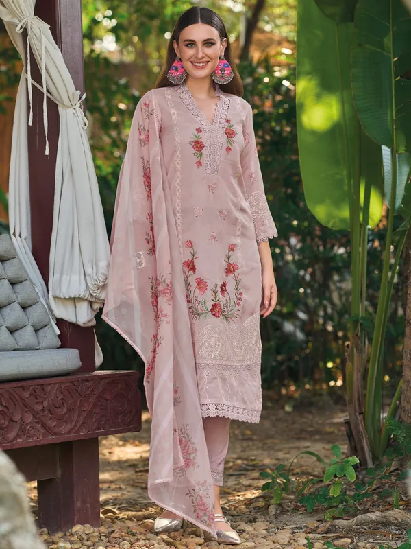 Pink_Embroidered_Silk_Blend_Kurta_Trouser_Dupatta_Set