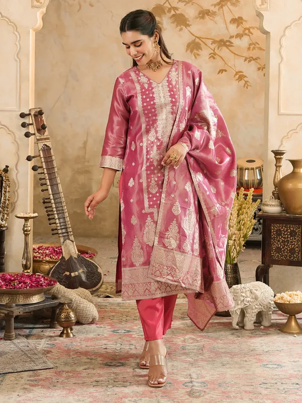 Pink_Woven_Silk_Blend_Kurta_Trouser_Dupatta_Set
