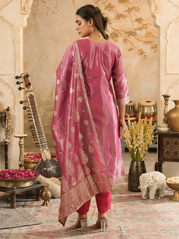 Pink_Woven_Silk_Blend_Kurta_Trouser_Dupatta_Set