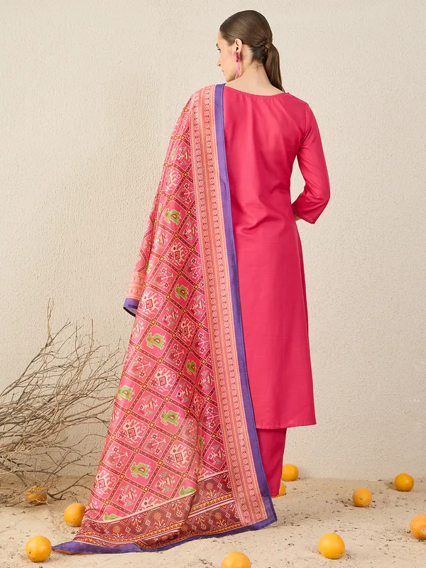 Pink_Solid_Cotton_Blend_Kurta_Trouser_Dupatta_Set