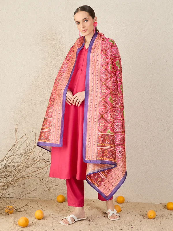 Pink_Solid_Cotton_Blend_Kurta_Trouser_Dupatta_Set