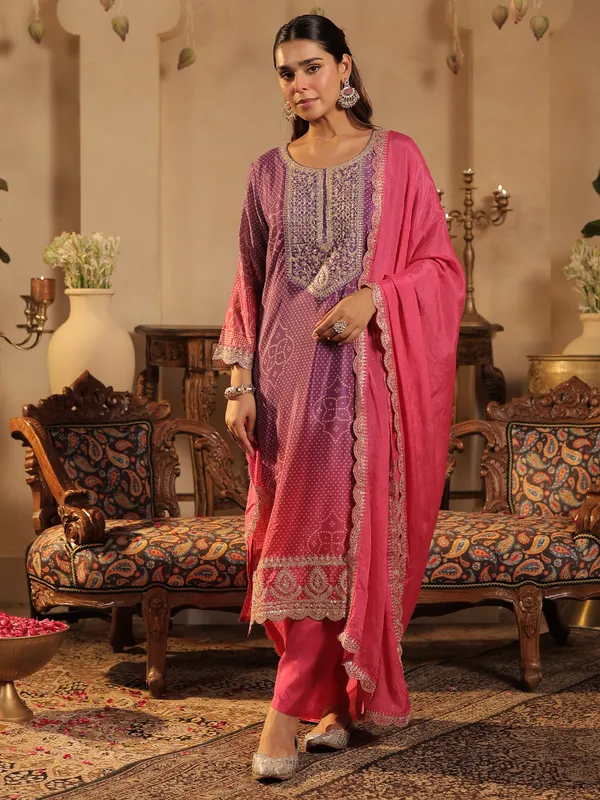 Pink_Silk_Blend_Embroidered_Kurta_Trouser_Dupatta_Set