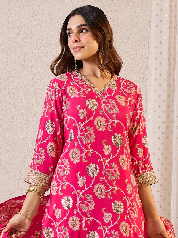 Pink_Printed_Chanderi_Silk_Kurta_Trouser_Dupatta_Set