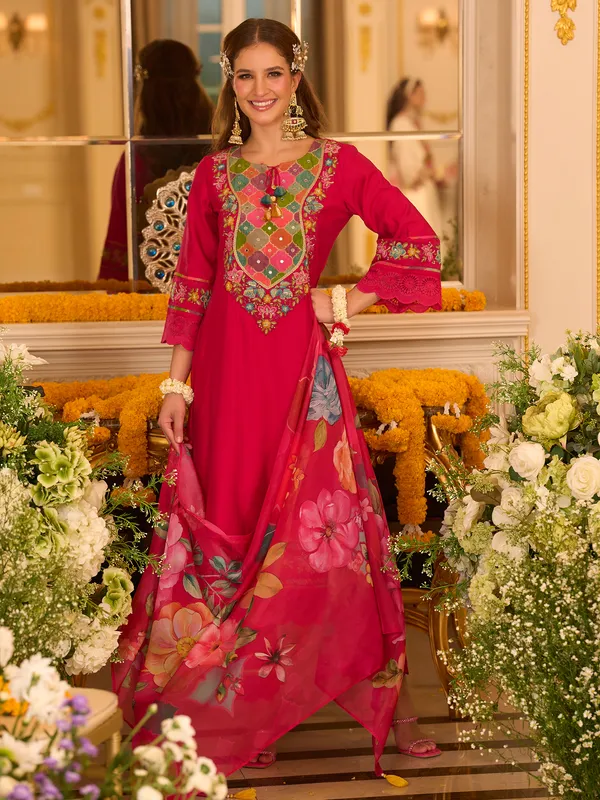 Pink_Embroidered_Silk_Kurta_Trouser_Dupatta_Set