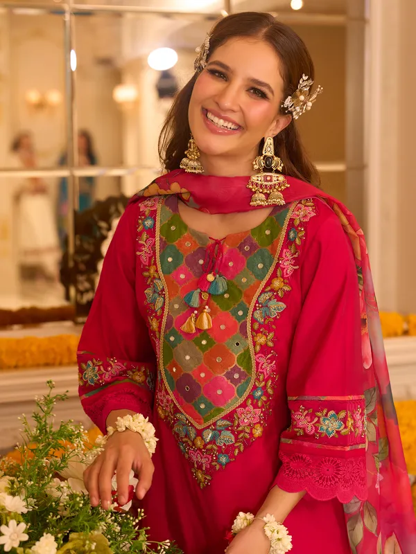 Pink_Embroidered_Silk_Kurta_Trouser_Dupatta_Set
