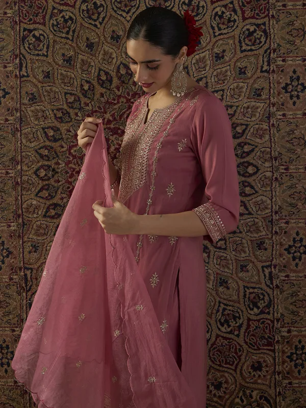 Pink_Embroidered_Silk_Kurta_Trouser_Dupatta_Set