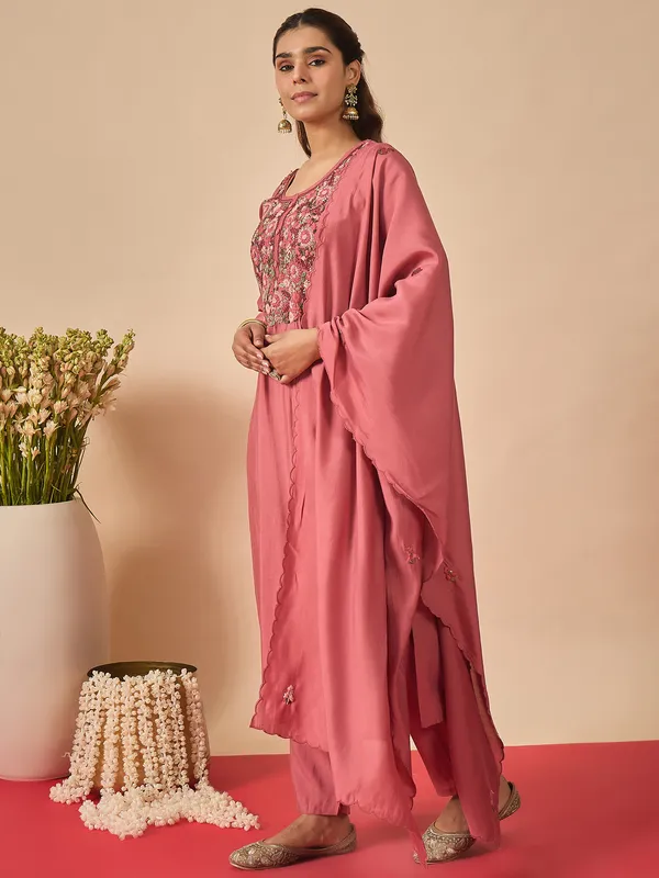 Pink_Embroidered_Silk_Kurta_Trouser_Dupatta_Set