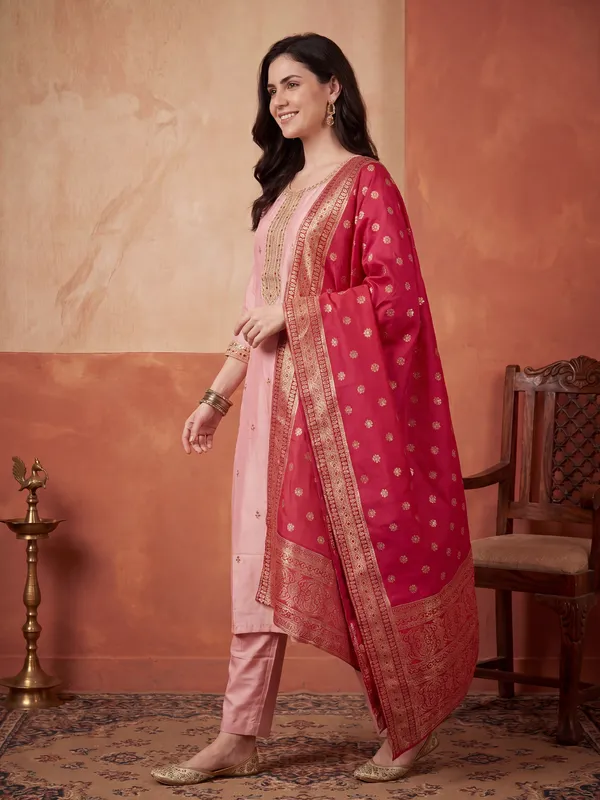 Pink_Embroidered_Silk_Blend_Kurta_Trouser_Dupatta_Set