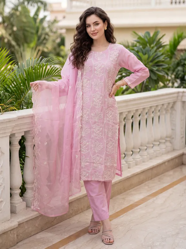 Pink_Embroidered_Silk_Blend_Kurta_Trouser_Dupatta_Set