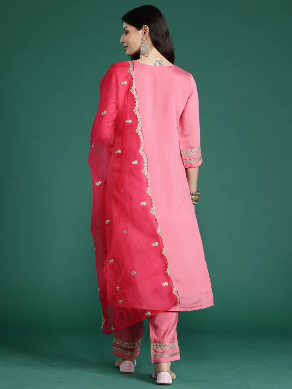 Pink_Embroidered_Silk_Blend_Kurta_Trouser_Dupatta_Set