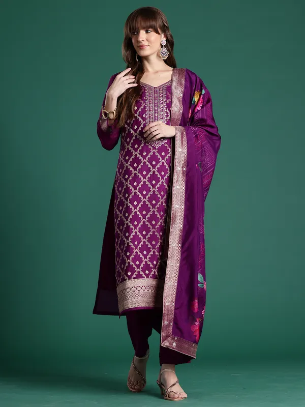 Purple_Embroidered_Silk_Blend_Kurta_Trouser_Dupatta_Set