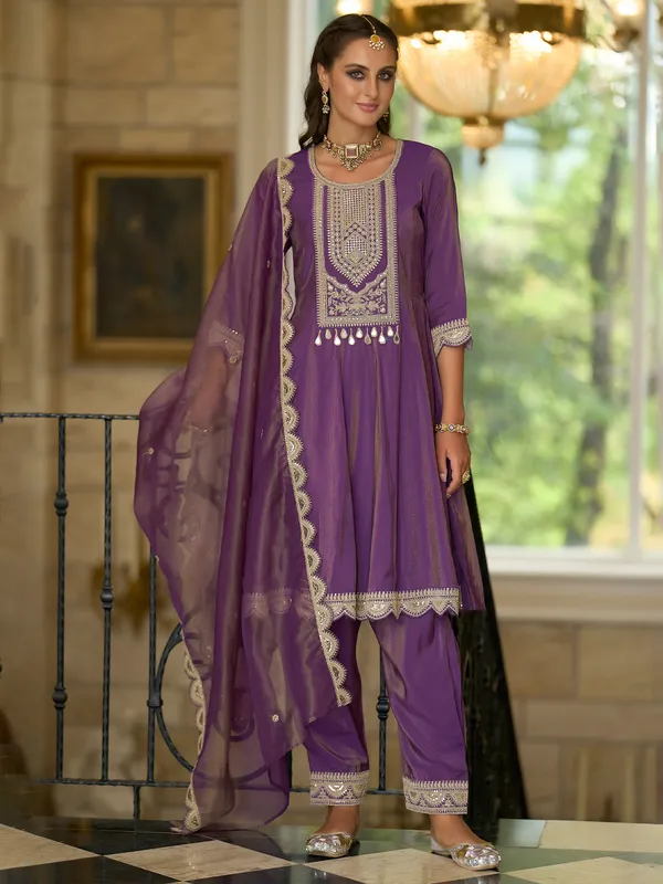 Purple_Embroidered_Silk_Blend_Kurta_Trouser_Dupatta_Set