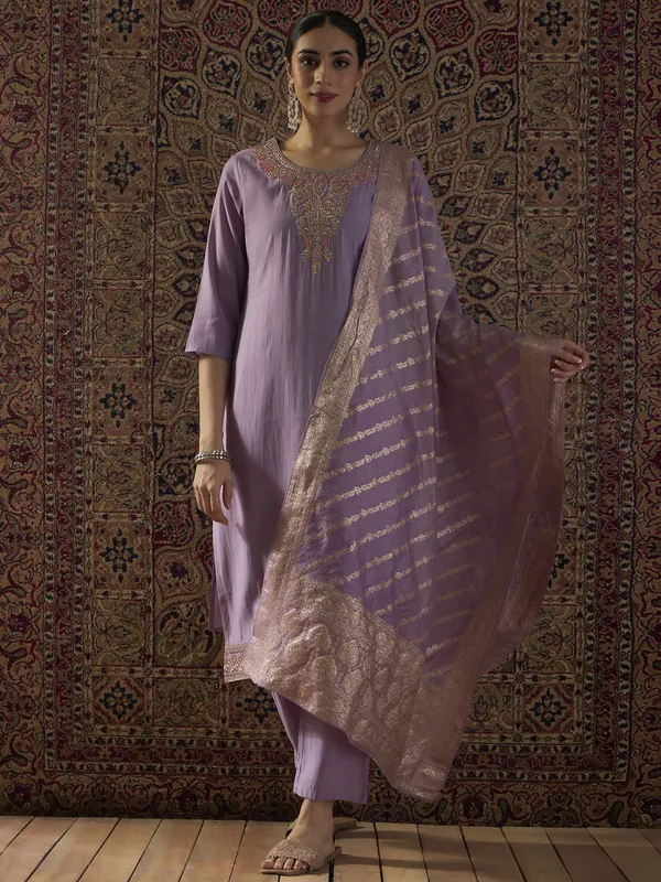 Purple_Embroidered_Silk_Kurta_Trouser_Dupatta_Set