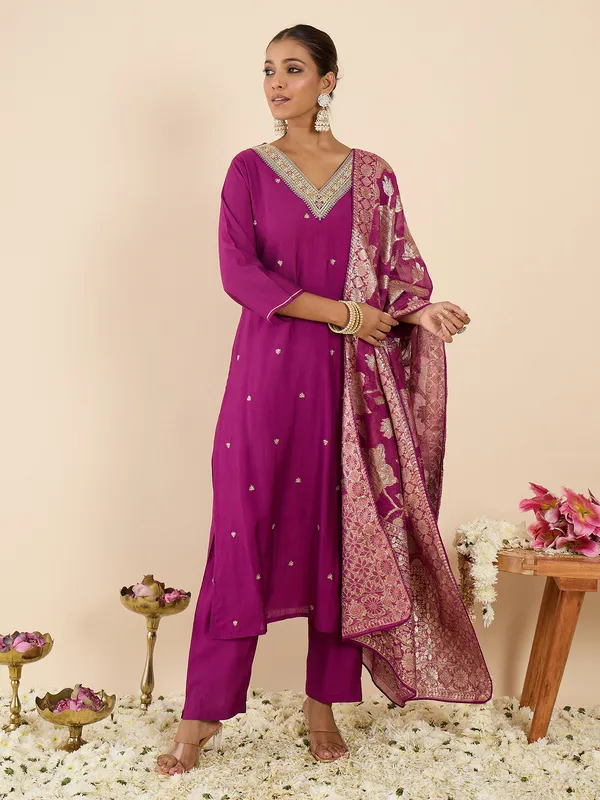 Purple_Embroidered_Straight_Kurta_Trousers_With_Dupatta_set