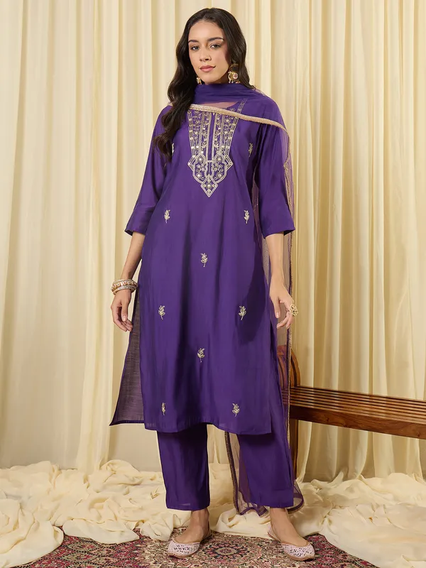 Purple_Embroidered_Straight_Kurta_Trousers_With_Dupatta_set