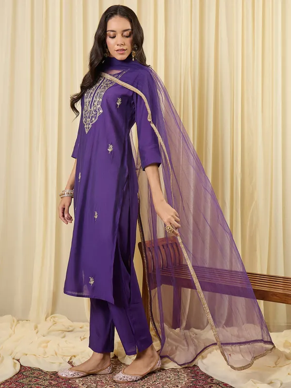 Purple_Embroidered_Straight_Kurta_Trousers_With_Dupatta_set
