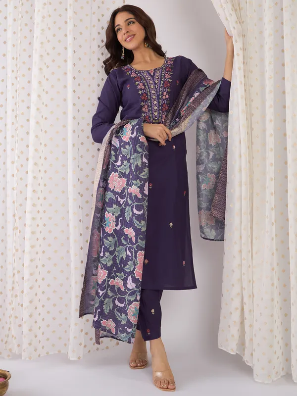 Purple_Embroidered_Silk_Kurta_Trouser_Dupatta_Set