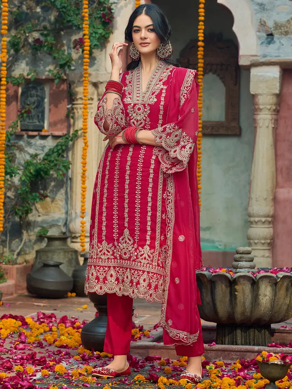 Red_Embroidered_Organza_Kurta_Trouser_Dupatta_Set