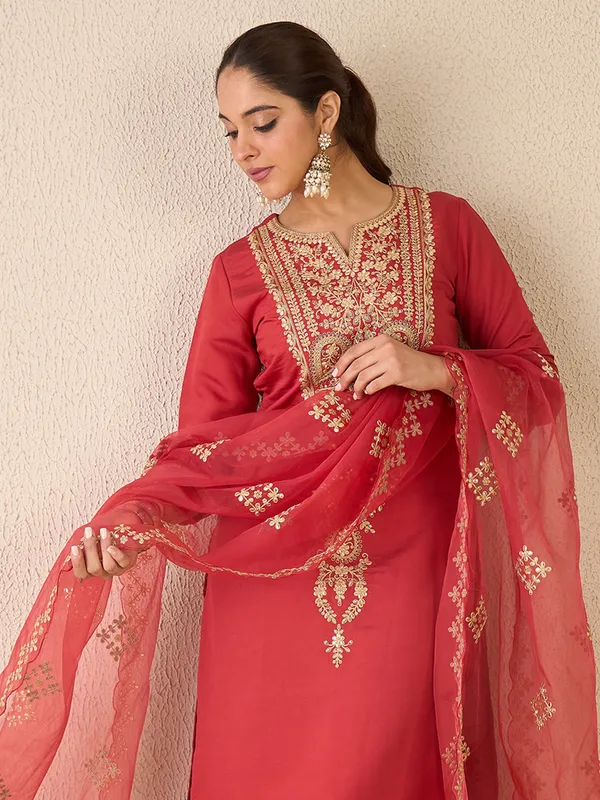 Red_Silk_Blend_Embroidered_Kurta_Trouser_Dupatta_Set