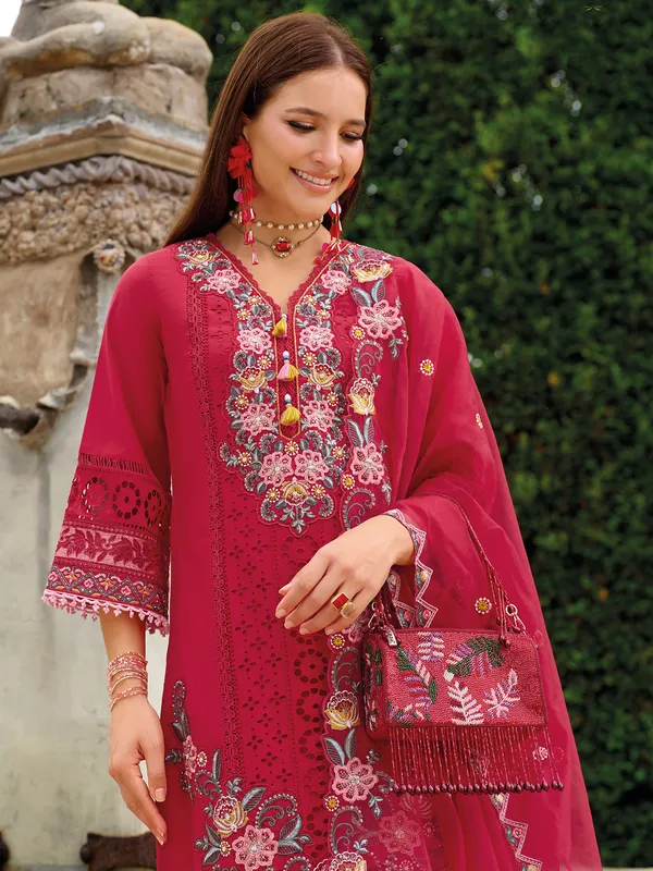 Red_Embroidered_Silk_Blend_Kurta_Trouser_Dupatta_Set