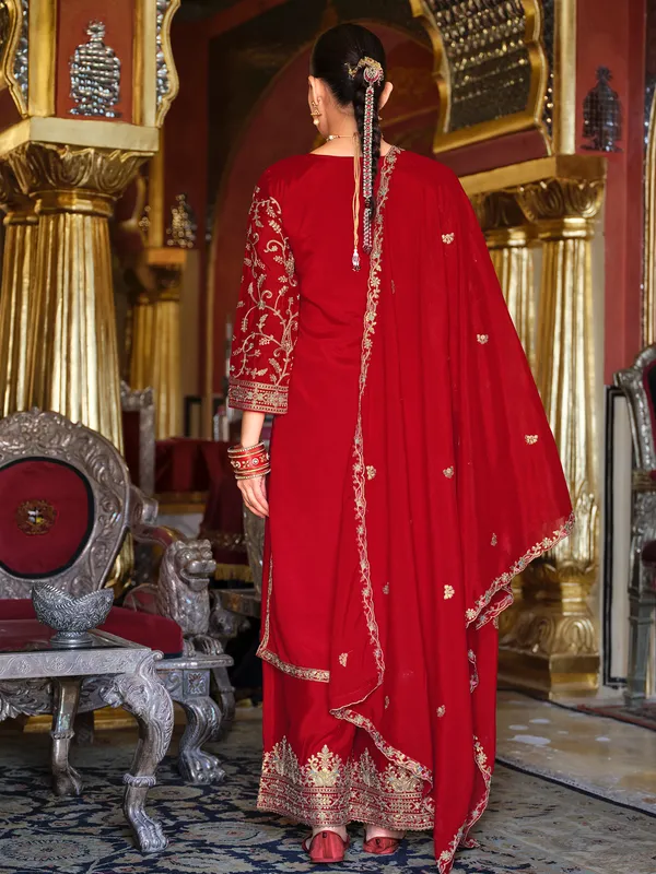 Red_Embroidered_Chinon_Kurta_Trouser_Dupatta_Set
