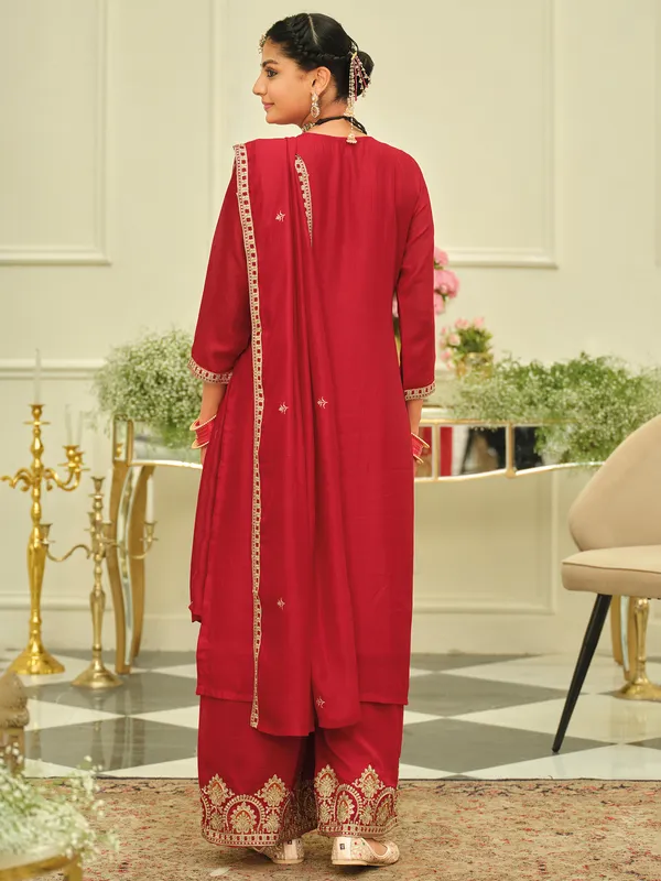 Red_Embroidered_Silk_Kurta_Trouser_Dupatta_Set