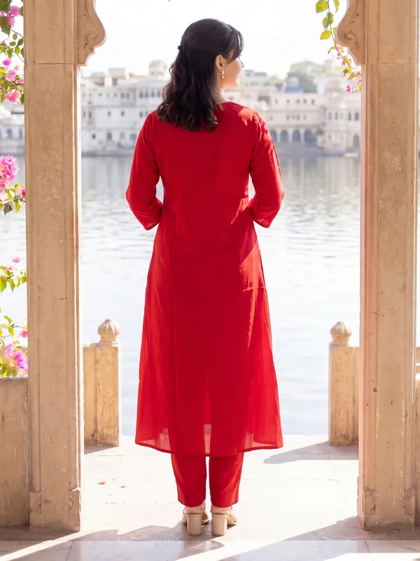 Red_Embroidered_Silk_Blend_Kurta_Trouser_Dupatta_Set