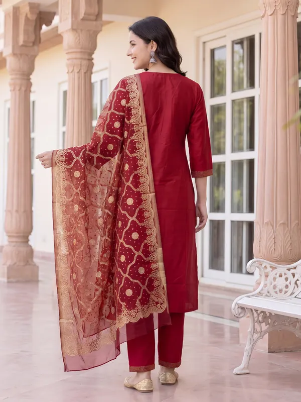 Red_Yoke_Design_Silk_Blend_Kurta_Trouser_Dupatta_Set