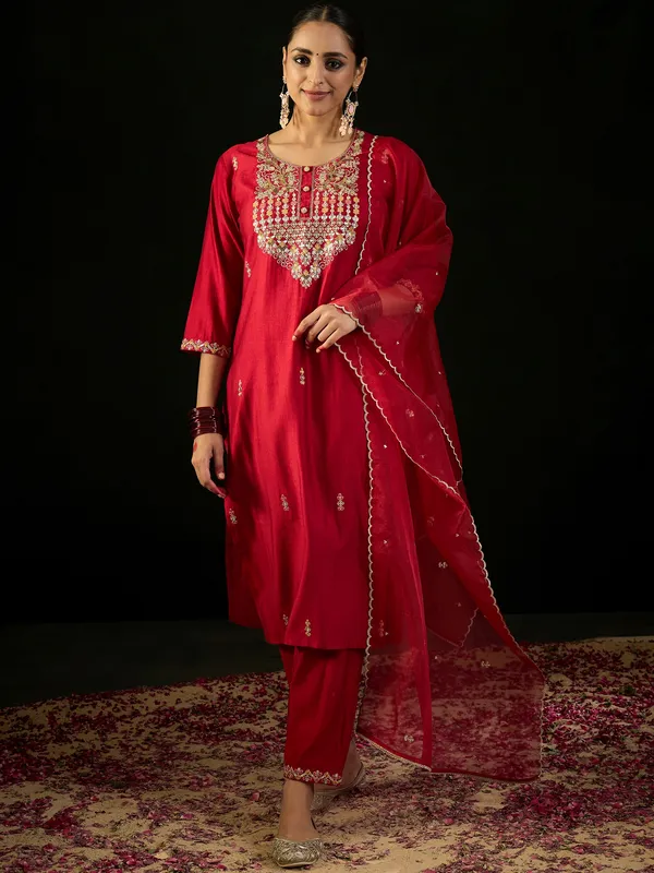 Red_Embroidered_Liva_Kurta_Trouser_Dupatta_Set