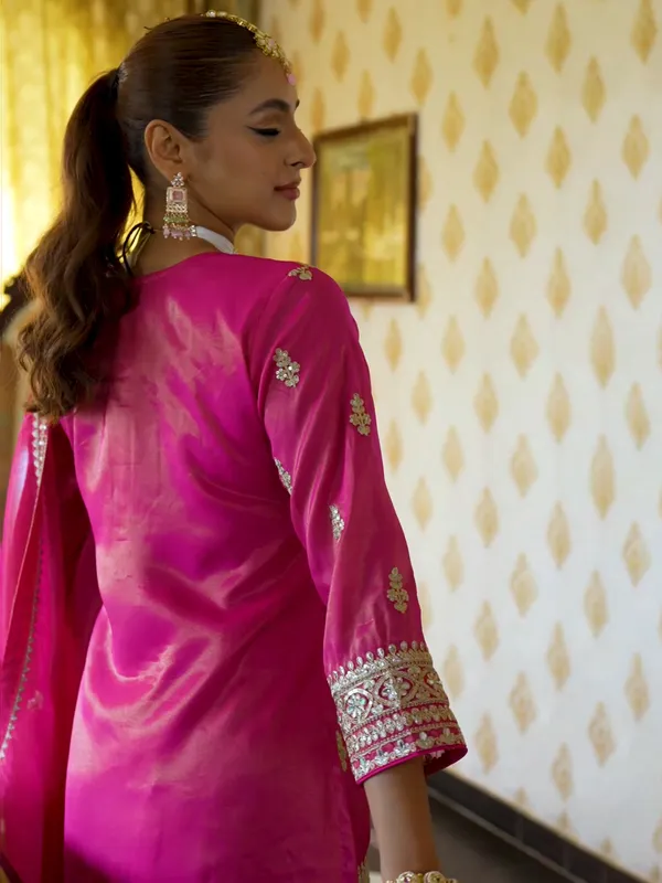 Pink_Embroidered_Silk_Kurta_Trouser_Dupatta_Set