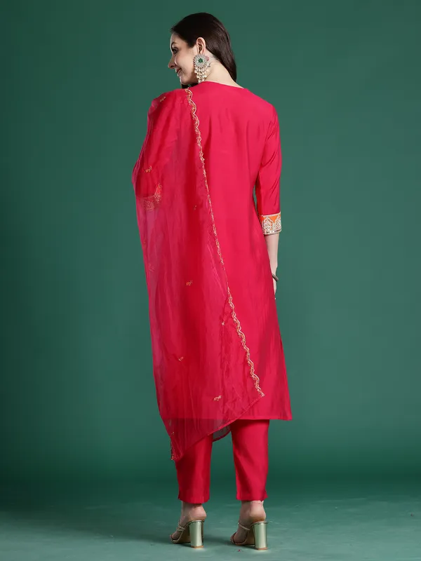 Pink_Solid_Straight_Kurta_Trousers_With_Dupatta_set