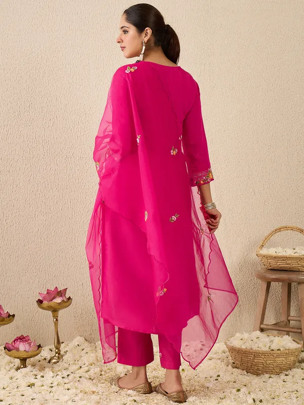Pink_Embroidered_Silk_Kurta_Trouser_Dupatta_Set