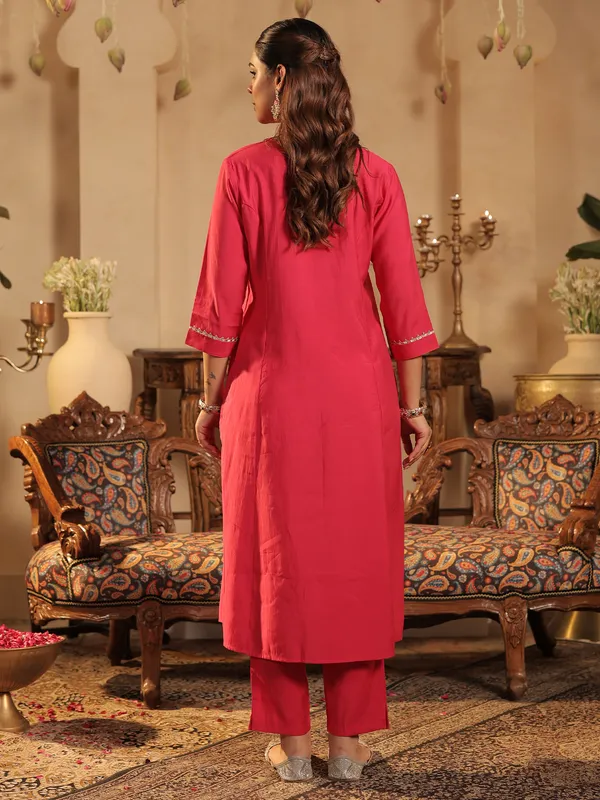 Pink_Embroidered_Silk_Kurta_Trouser_Dupatta_Set