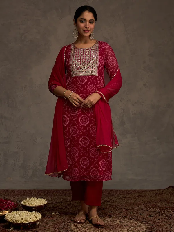 Pink_Printed_Georgette_Kurta_Trouser_Dupatta_Set