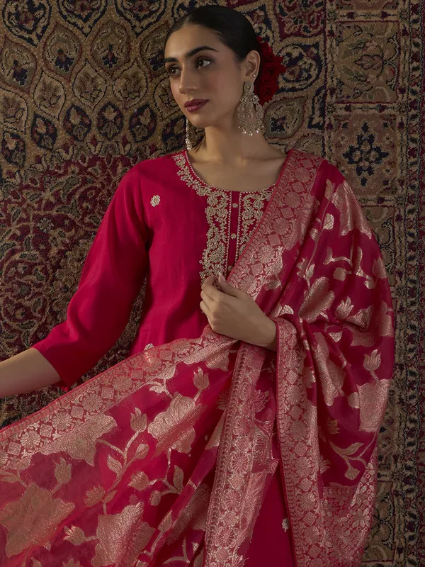Pink_Embroidered_Silk_Blend_Kurta_Trouser_Dupatta_Set