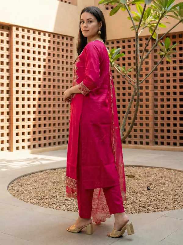 Pink_Embroidered_Straight_Kurta_Trousers_With_Dupatta_Set