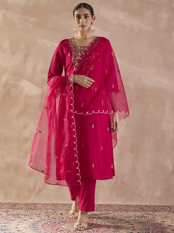 Pink_Embroidered_Silk_Blend_Kurta_Trouser_Dupatta_Set