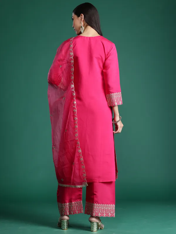 Magenta_Embroidered_Silk_Kurta_Trouser_Dupatta_Set