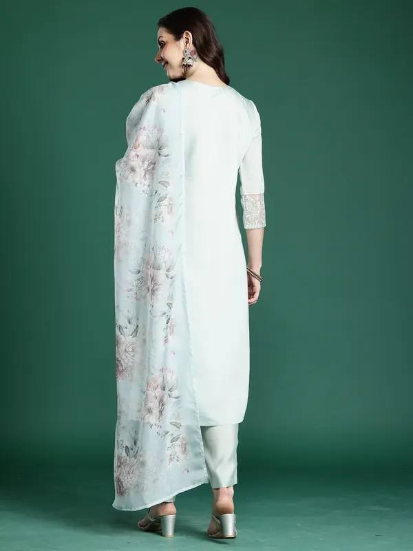 Sea_Green_Embroidered_Silk_Kurta_Trouser_Dupatta_Set