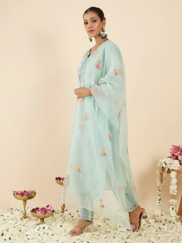 Sea_Green_Embroidered_Silk_Blend_Kurta_Trouser_Dupatta_Set