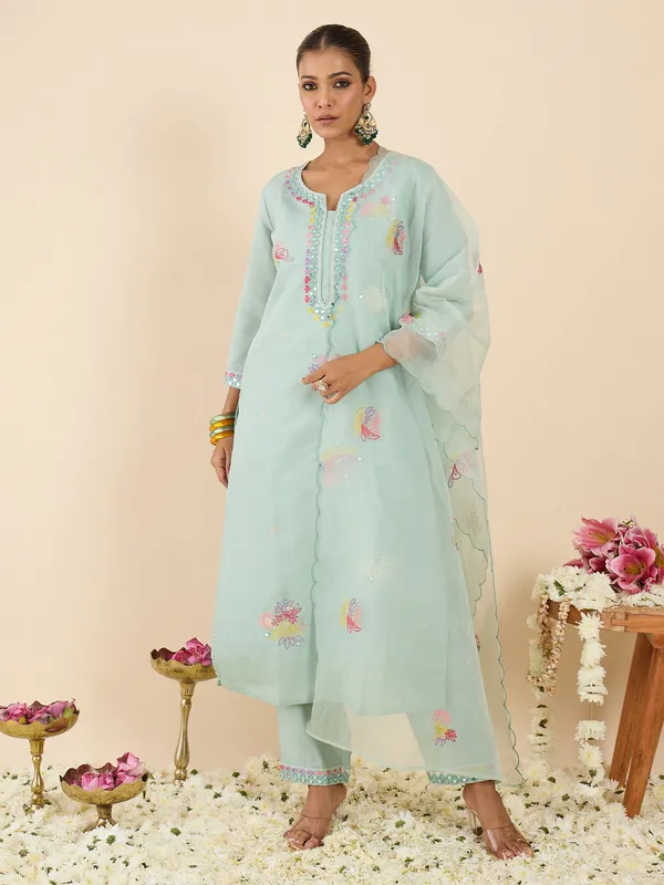 Sea_Green_Embroidered_Silk_Blend_Kurta_Trouser_Dupatta_Set