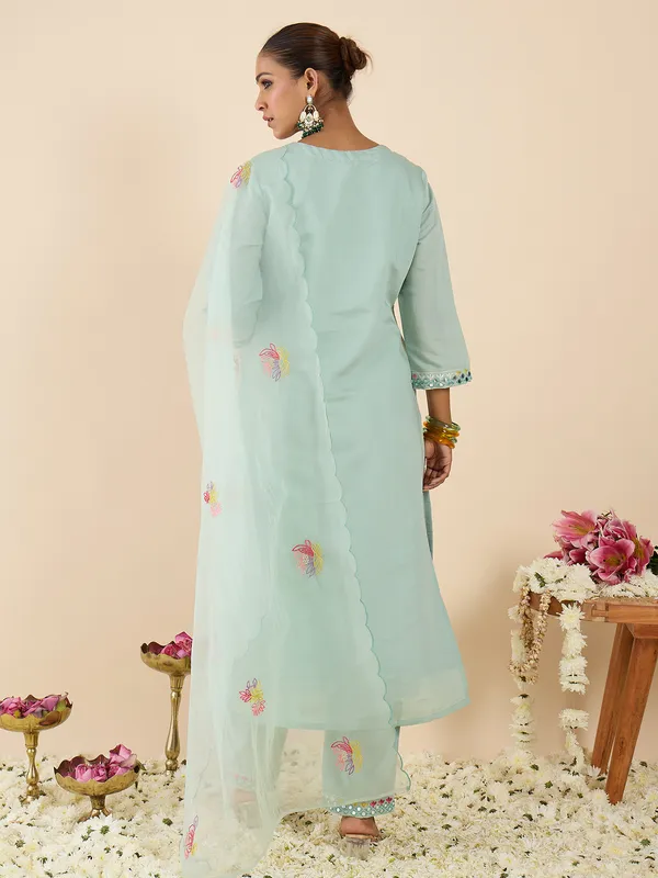 Sea_Green_Embroidered_Silk_Blend_Kurta_Trouser_Dupatta_Set