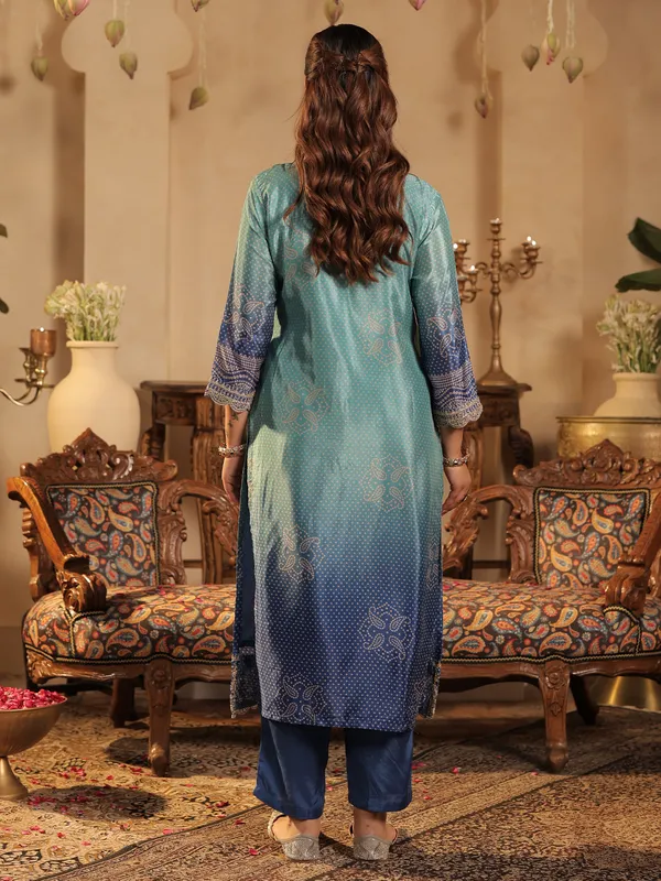 Sea_Green_Printed_Silk_Kurta_Trouser_Dupatta_Set
