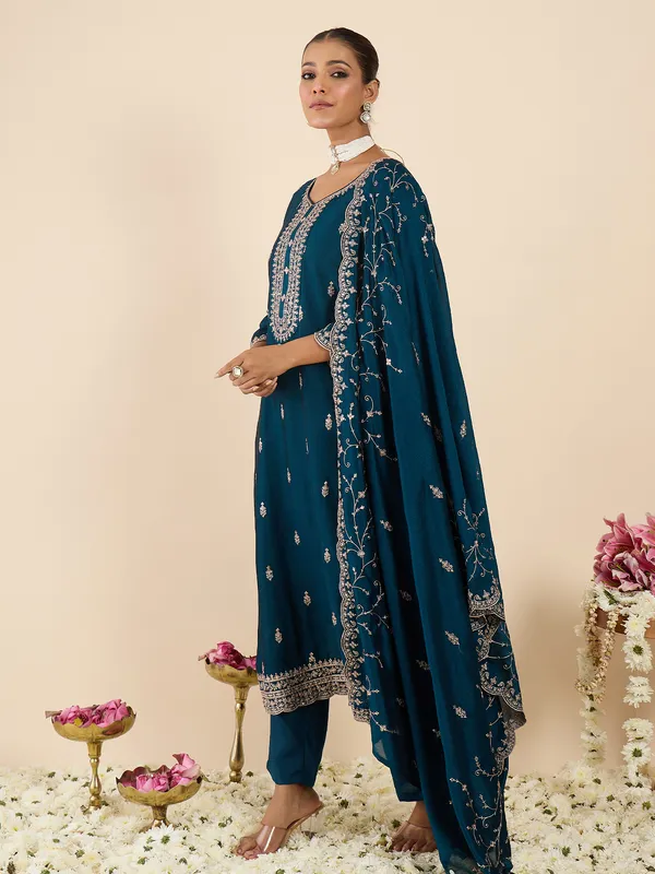 Teal_Embroidered_Silk_Blend_Kurta_Trouser_Dupatta_Set