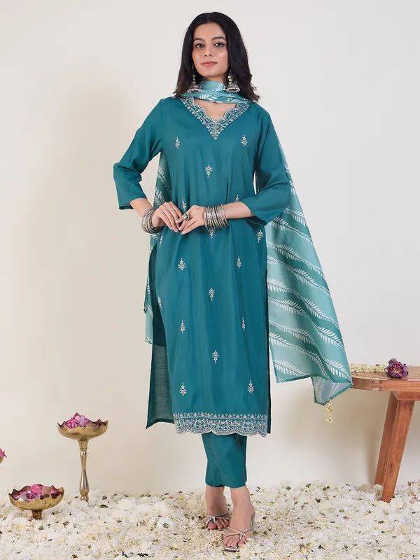 Teal_Silk_Blend_Embroidered_Kurta_Trouser_Dupatta_Set