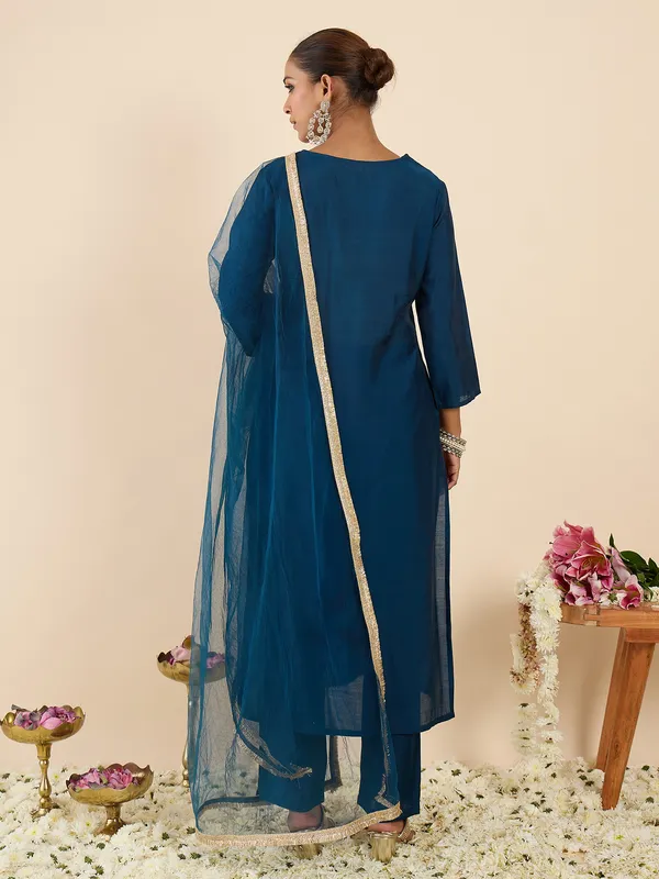 Teal_Embroidered_Straight_Kurta_Trousers_With_Dupatta_set