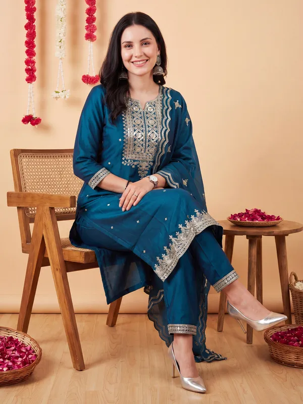 Teal_Embroidered_Chinon_Kurta_Trouser_Dupatta_Set